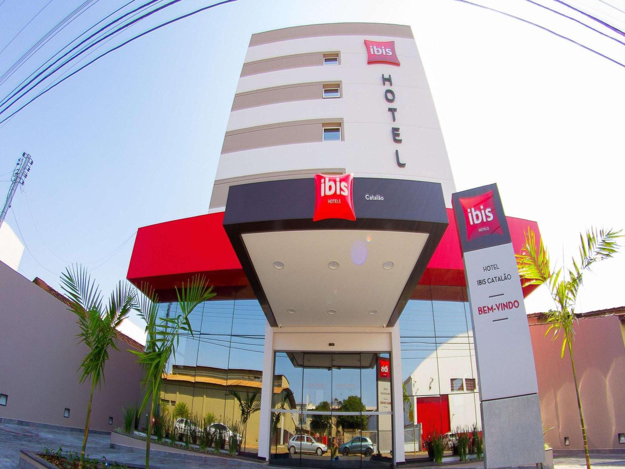 Ibis Catalao Hotel Exterior foto